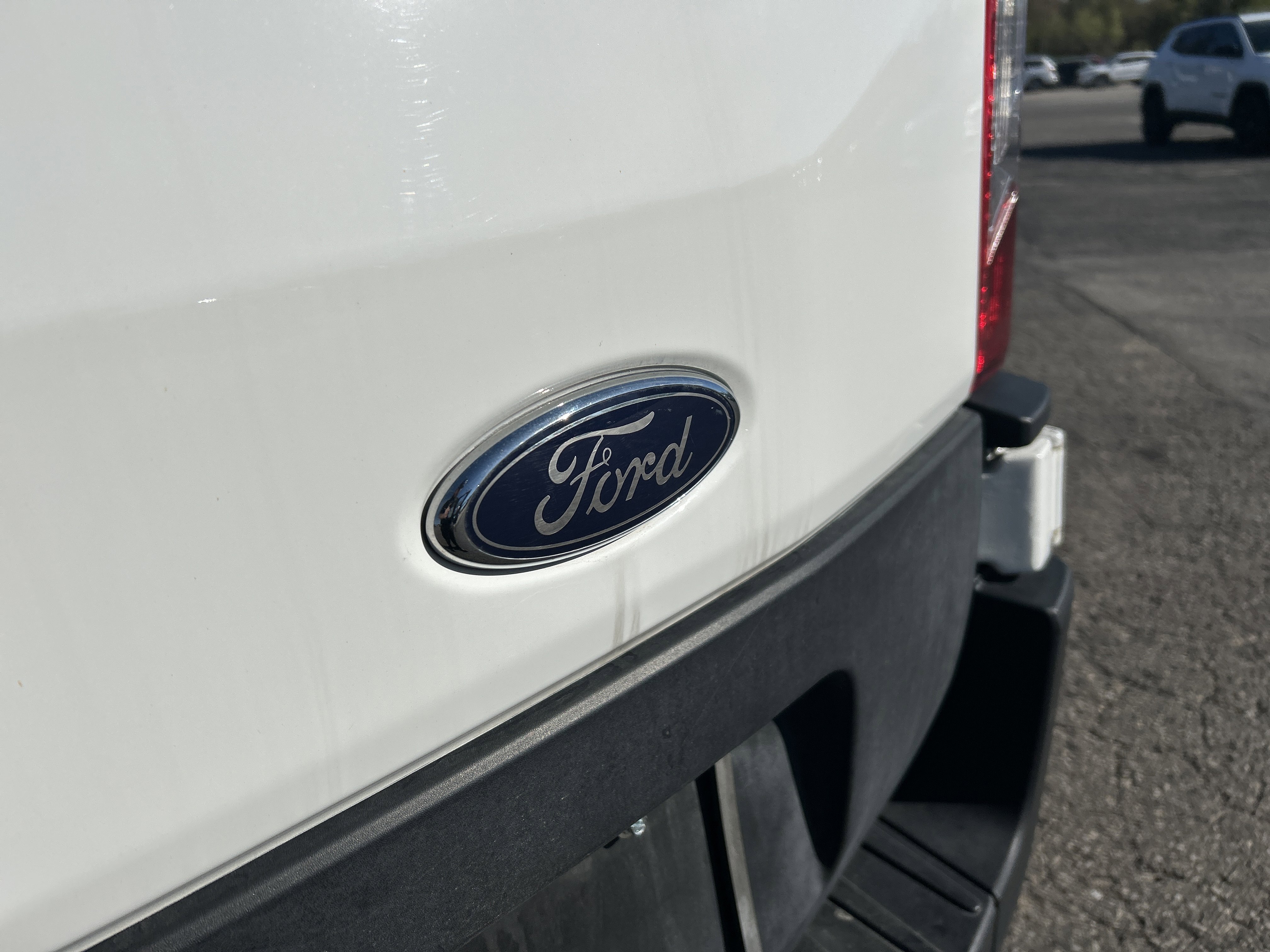 Used 2024 Ford Transit 250 Low Roof AWD w/ Exterior Upgrade Package image 24