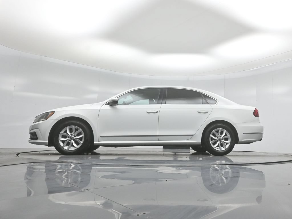 Used 2017 Volkswagen Passat 1.8T S FWD image 52