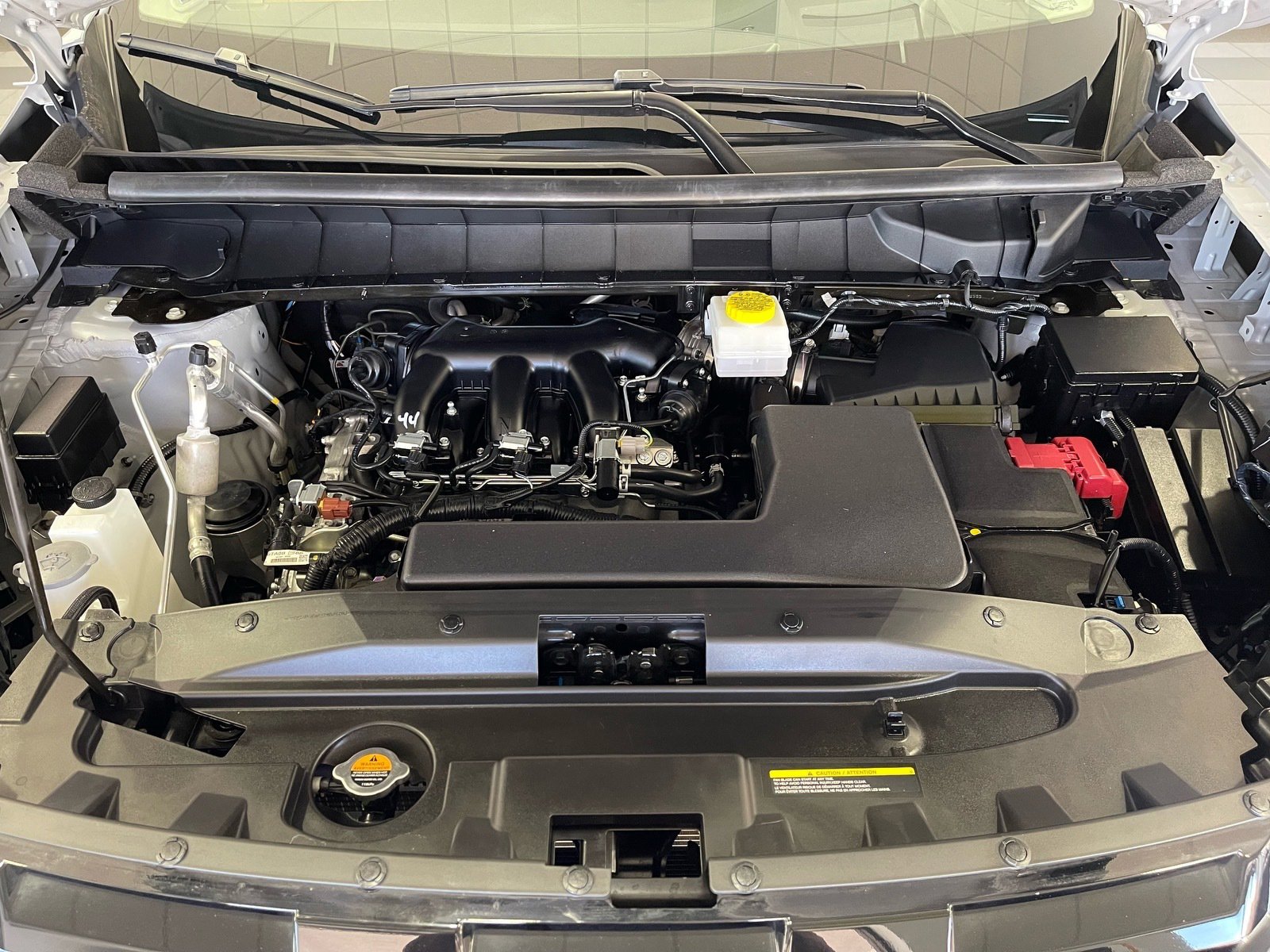 Used 2025 Nissan Pathfinder Platinum FWD image 19