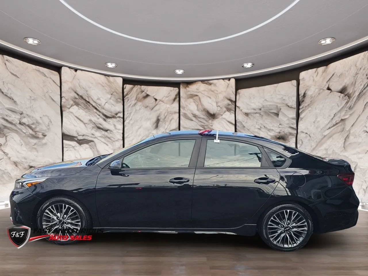 Used 2023 Kia Forte GT-Line FWD image 5
