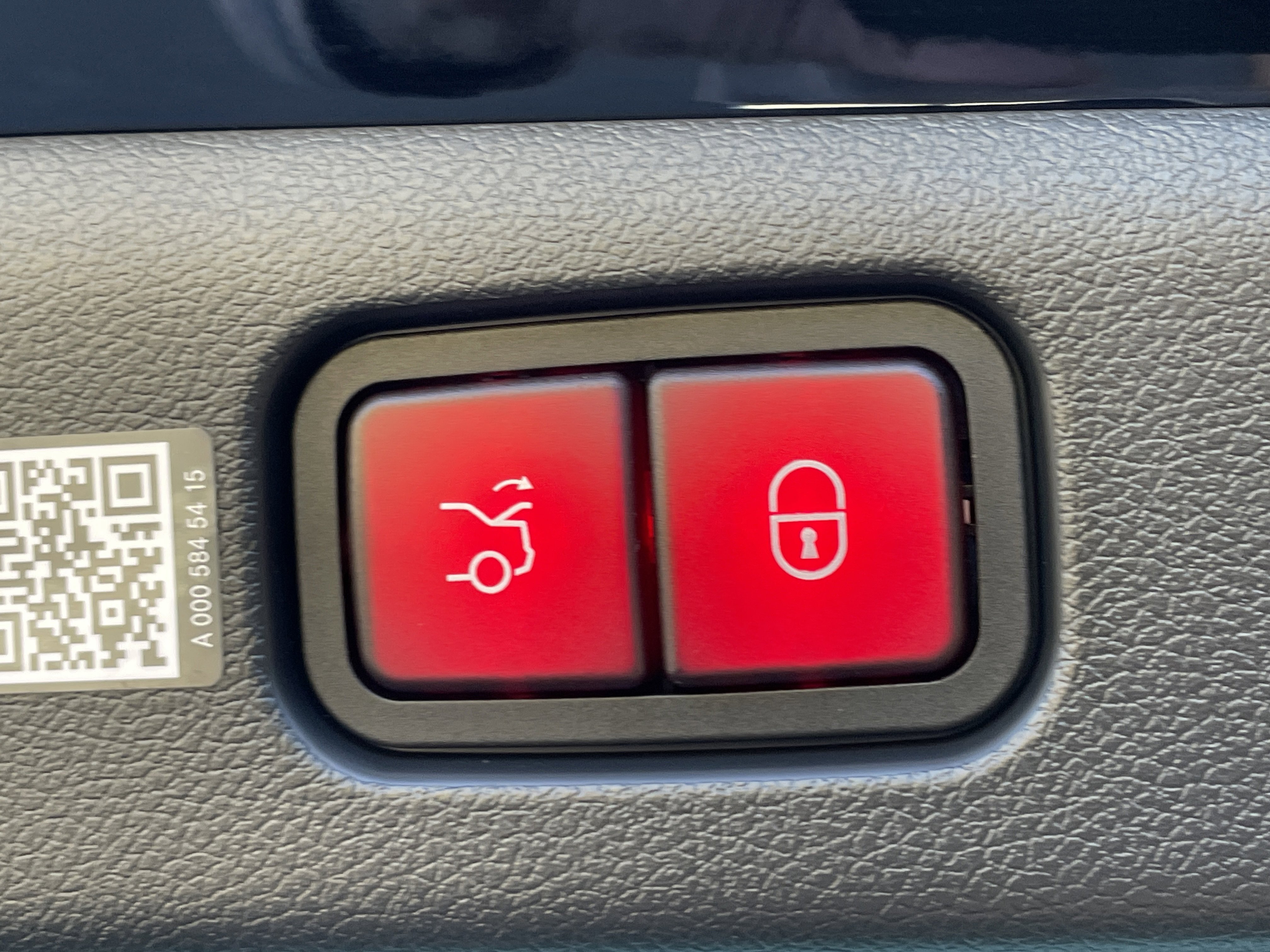 New 2026 Mercedes-Benz E 350 4MATIC Sedan image 12