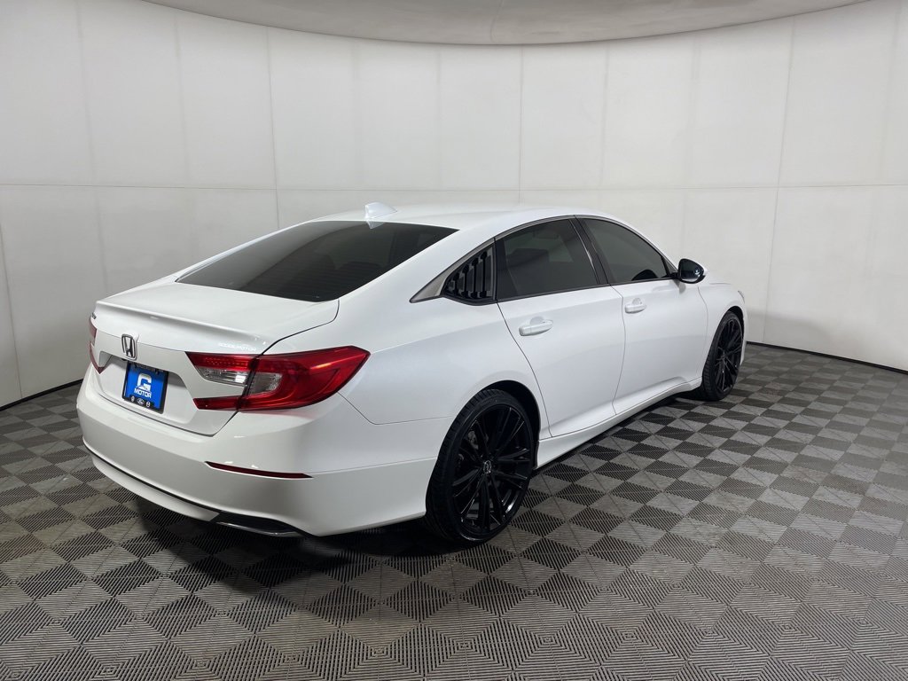 Used 2019 Honda Accord LX image 7