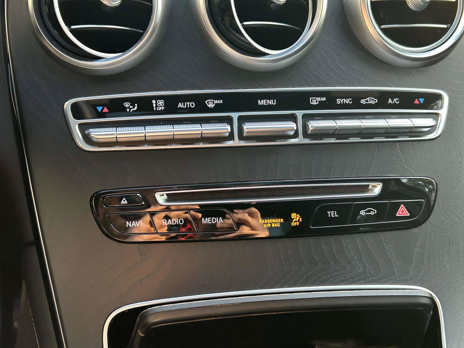 Used 2018 Mercedes-Benz GLC 300 4MATIC image 36