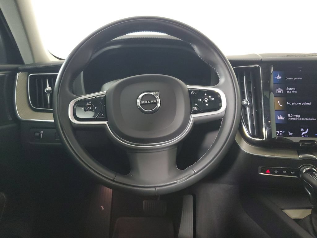 Used 2021 Volvo XC60 T5 Inscription FWD image 16