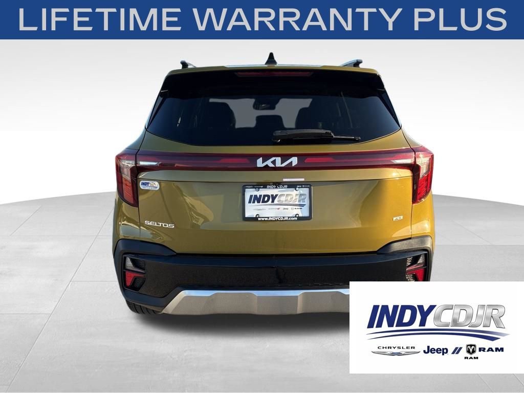 Used 2024 Kia Seltos SX w/ SX Sunroof Package AWD/4WD image 5