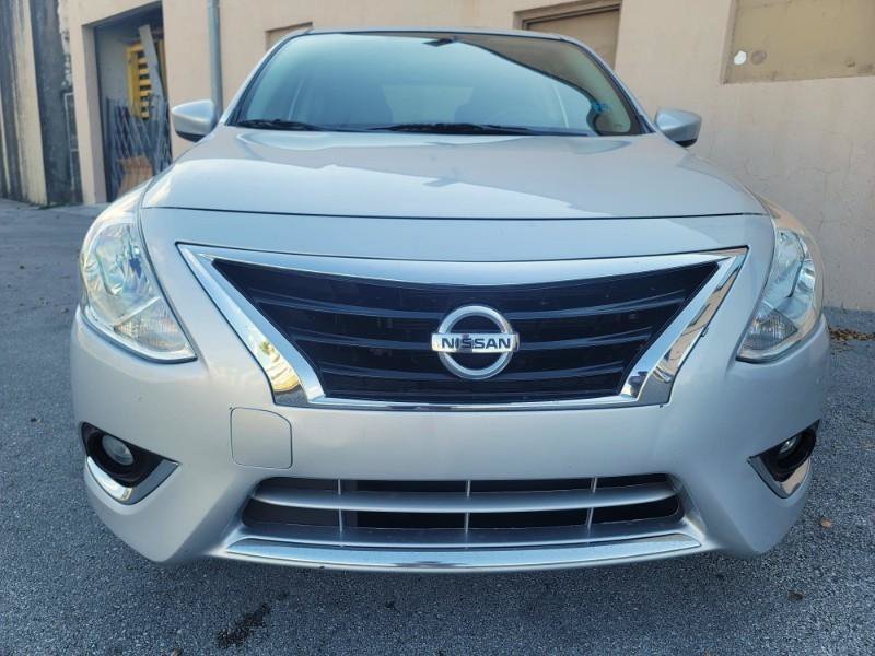Used 2018 Nissan Versa SV w/ SV Special Edition Package FWD image 13
