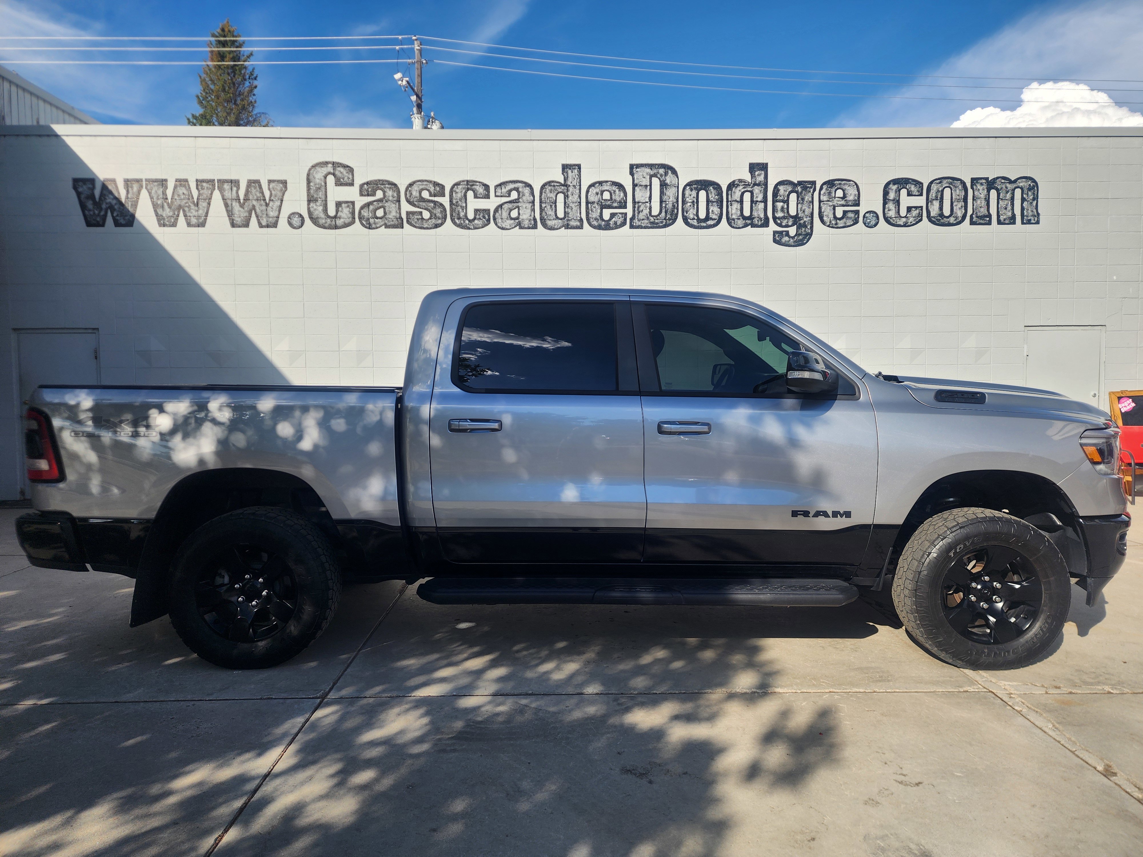 Used 2022 RAM 1500 Big Horn image 1