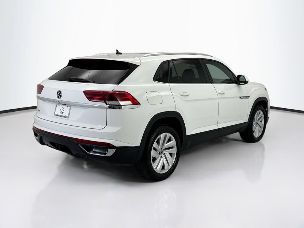Certified 2023 Volkswagen Atlas Cross Sport SE w/ Panoramic Sunroof Package FWD image 5