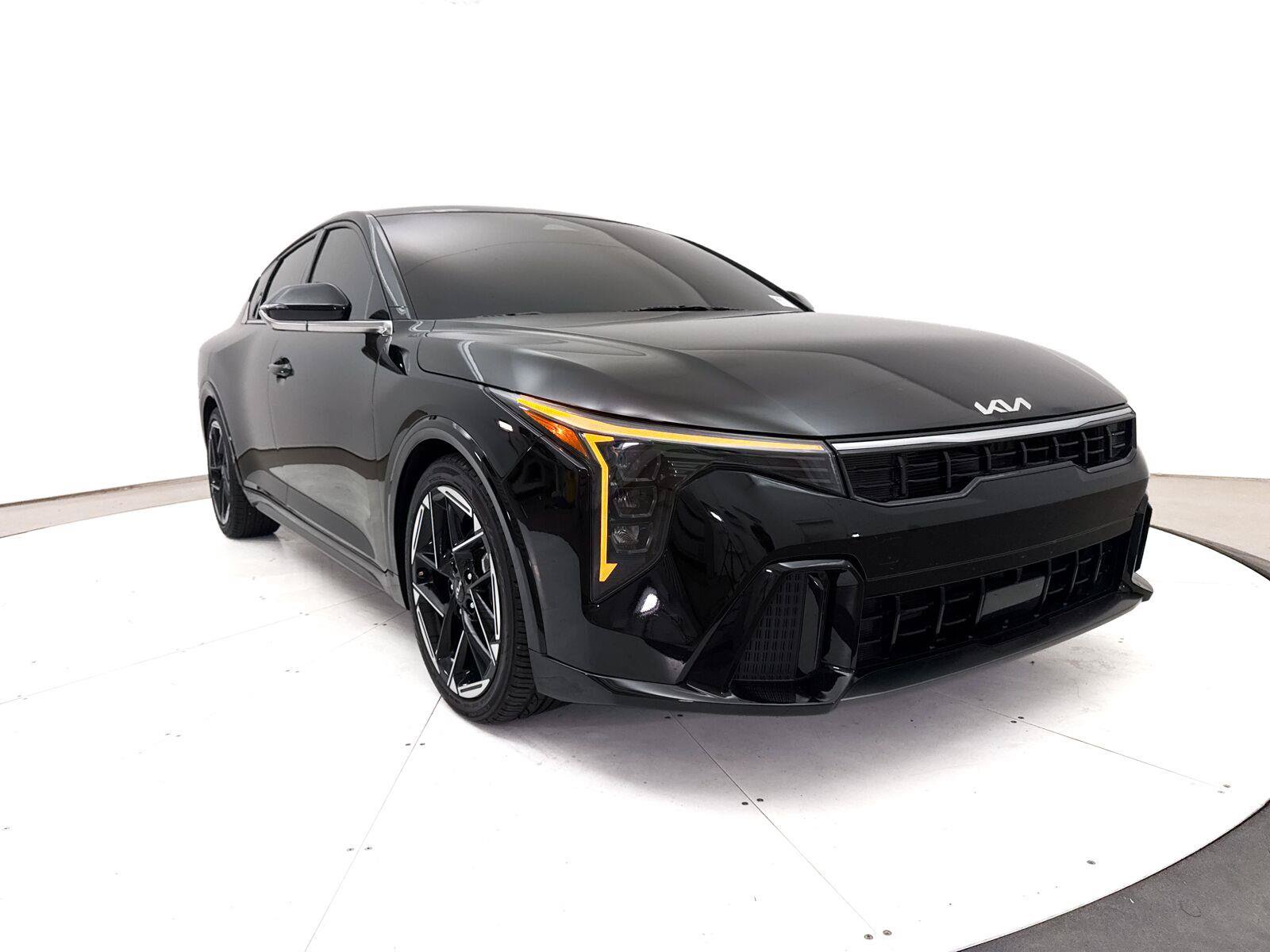 Used 2025 Kia K4 GT-Line Turbo w/ GT-Line Premium Package FWD image 13