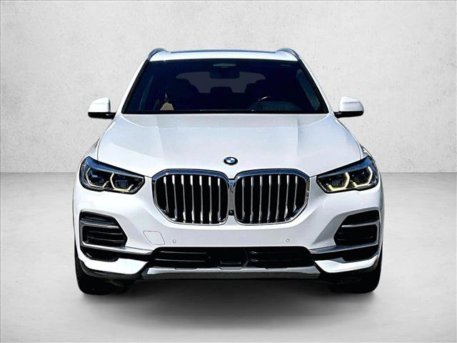 Used 2022 BMW X5 sDrive40i w/ Executive Package RWD image 3