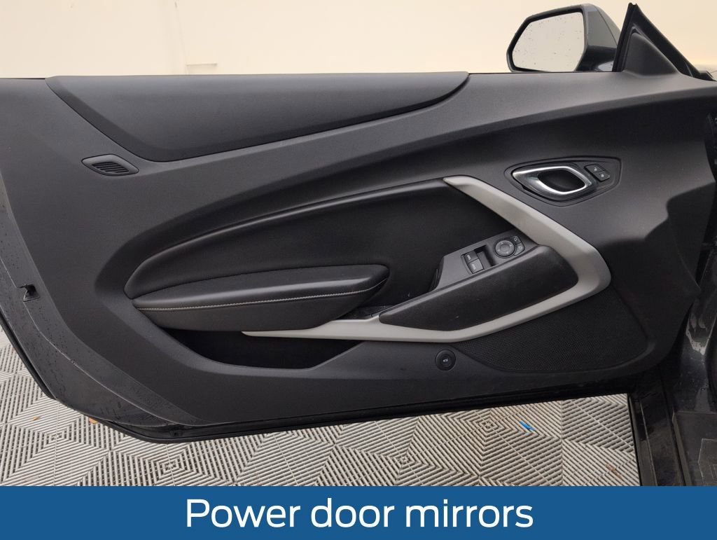 Used 2018 Chevrolet Camaro LT image 32