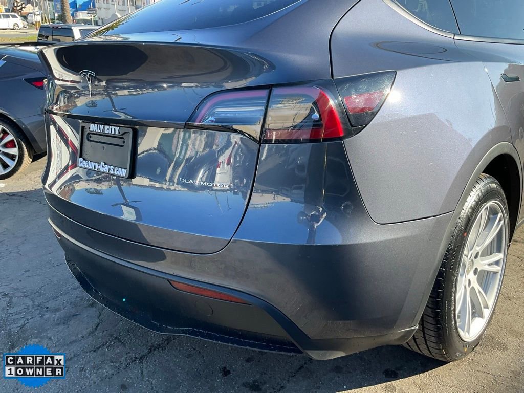 Used 2023 Tesla Model Y Long Range image 94