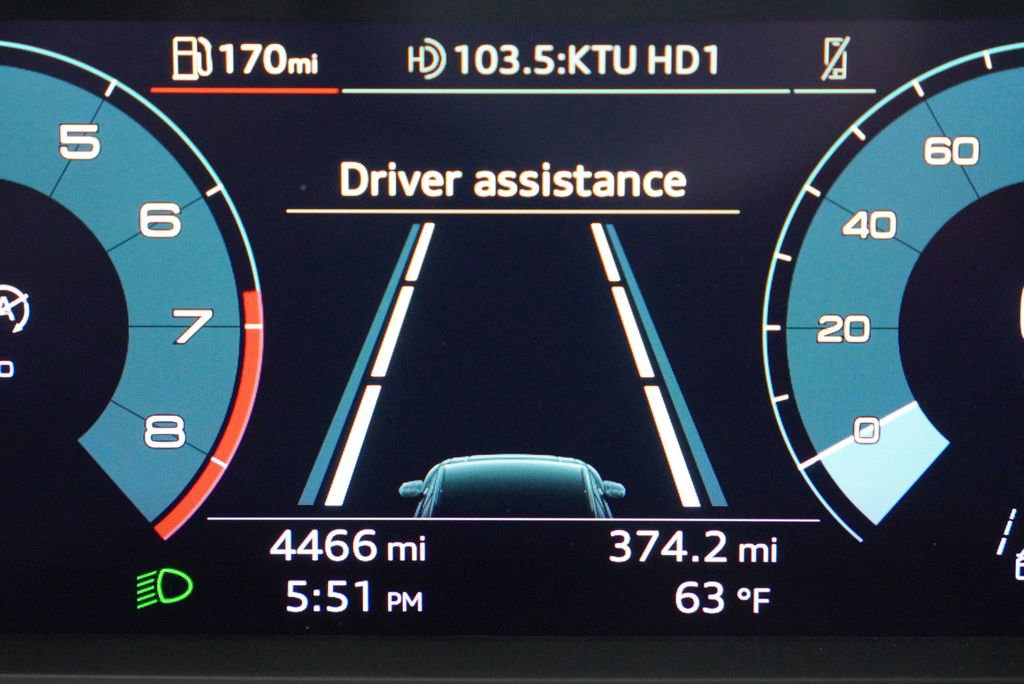 Certified 2025 Audi Q3 2.0T Premium w/ Convenience Package image 15