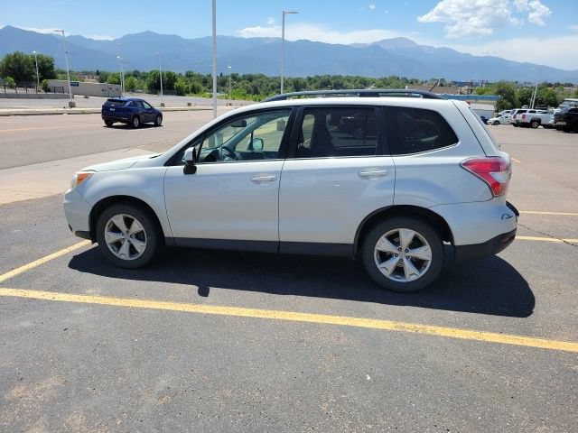 Used 2015 Subaru Forester 2.5i Premium w/ All-Weather Package AWD/4WD image 6
