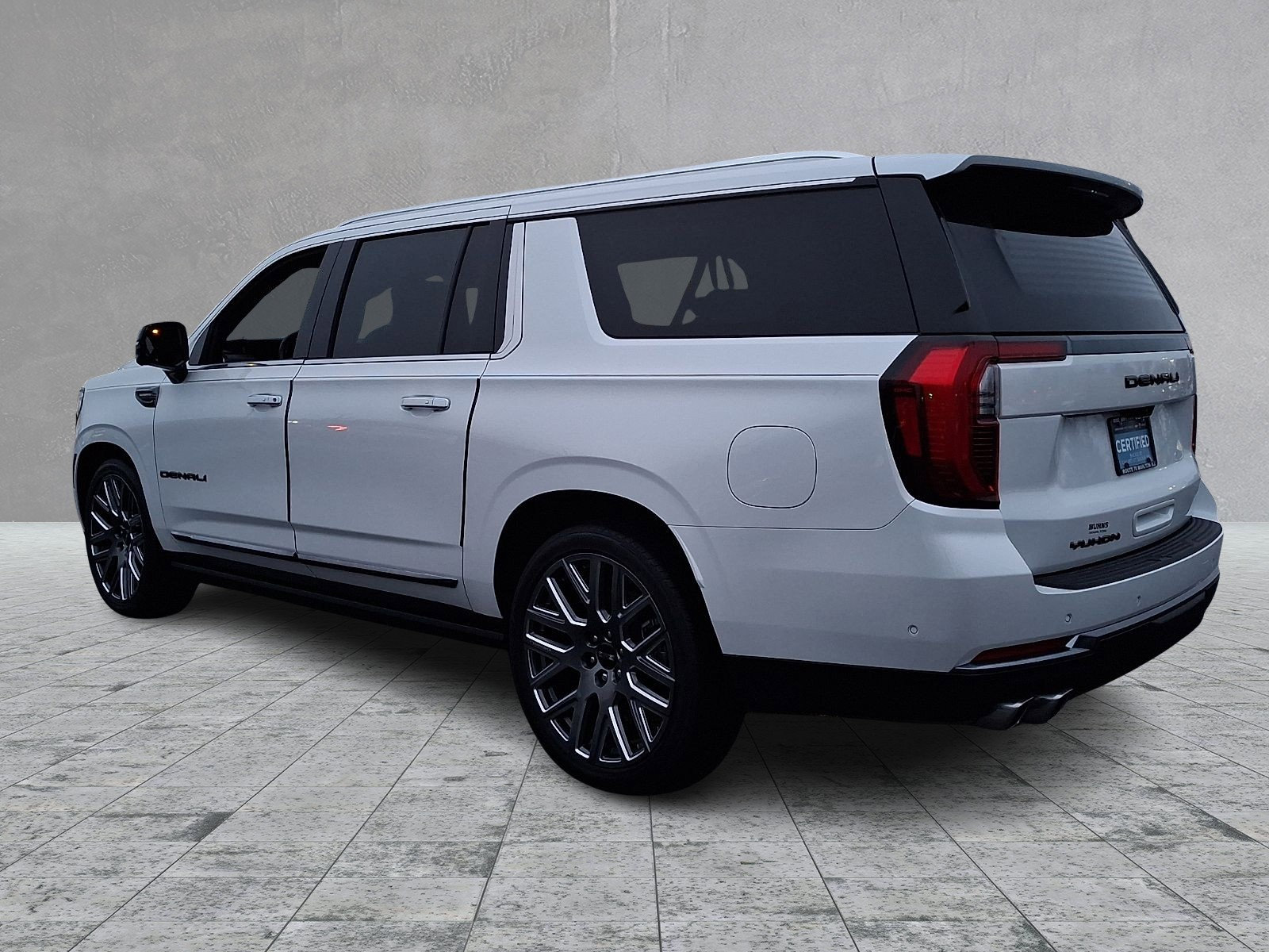 Certified 2025 GMC Yukon XL Denali Ultimate w/ LPO, Illumination Package image 7