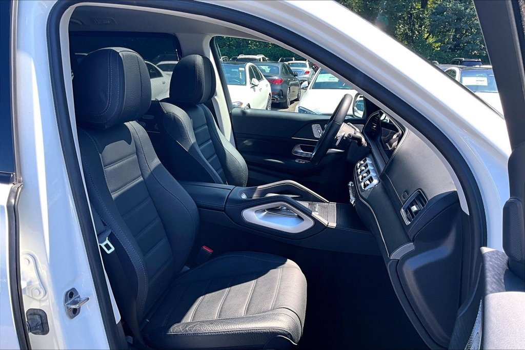 Certified 2023 Mercedes-Benz GLS 580 4MATIC image 7
