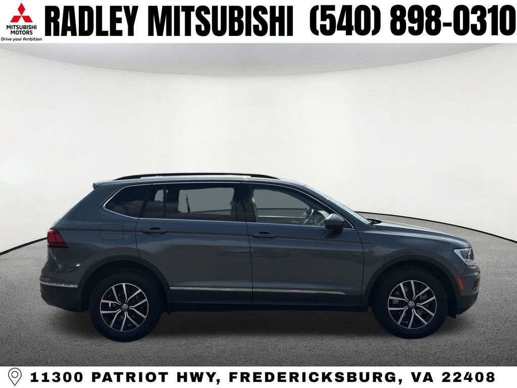Used 2021 Volkswagen Tiguan SE w/ Panoramic Sunroof Package AWD/4WD image 21