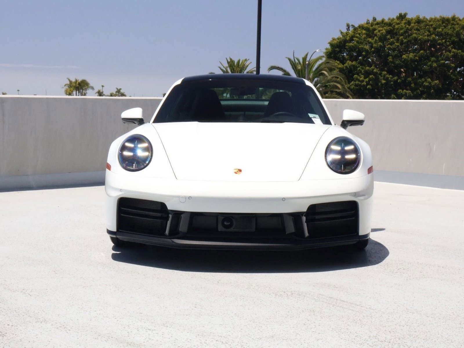 Certified 2025 Porsche 911 Carrera w/ Premium Package RWD image 6