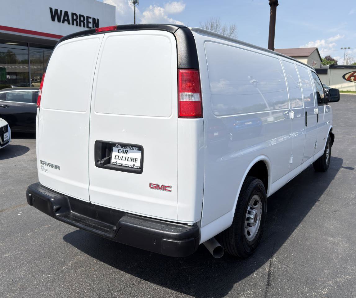 Used 2018 GMC Savana 2500 Extended RWD image 17