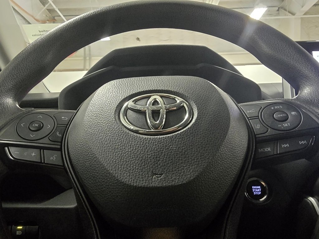 Used 2024 Toyota RAV4 XLE image 23