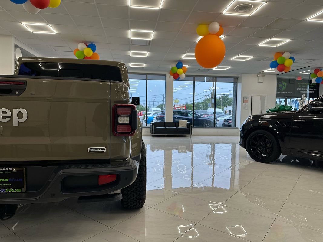 Used 2020 Jeep Gladiator Overland w/ LED Lighting Group image 14