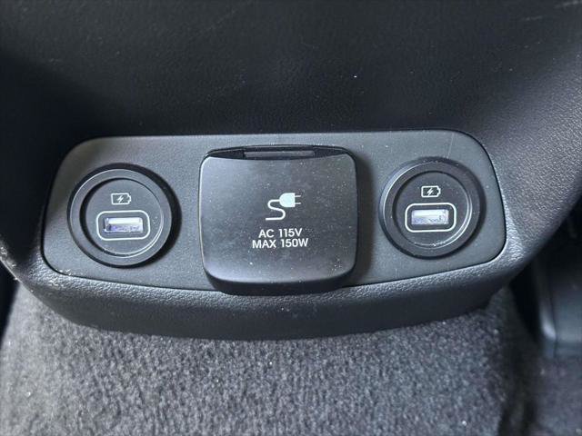Used 2023 Hyundai Santa Fe Limited AWD/4WD image 14
