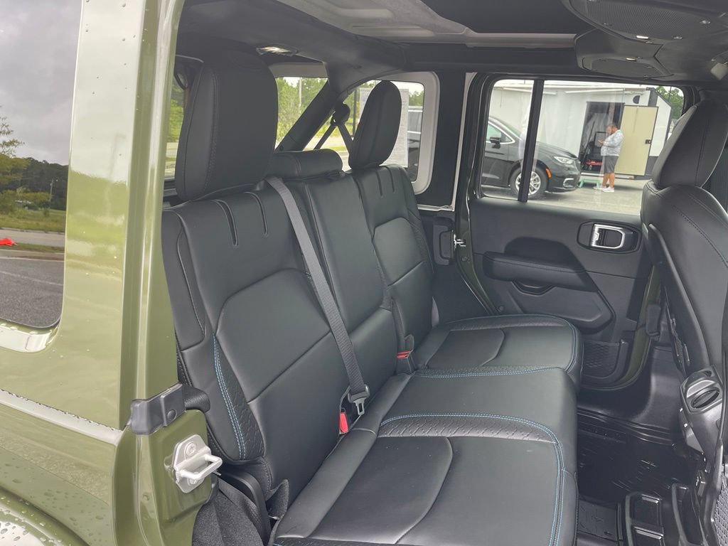 Used 2024 Jeep Wrangler High Altitude AWD/4WD image 41