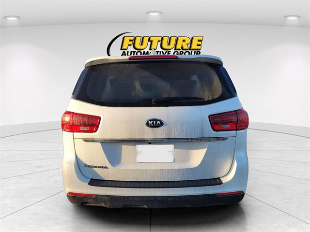 Used 2020 Kia Sedona L image 4