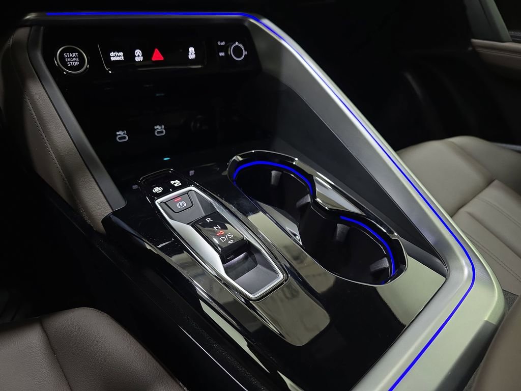 Certified 2025 Audi Q5 Premium w/ Convenience Package image 25