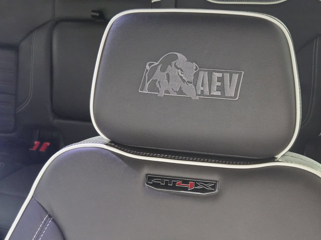 Used 2024 GMC Sierra 2500 AT4X w/ AT4X AEV Edition AWD/4WD image 26