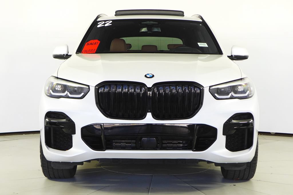Used 2022 BMW X5 xDrive40i w/ M Sport Package AWD/4WD image 3