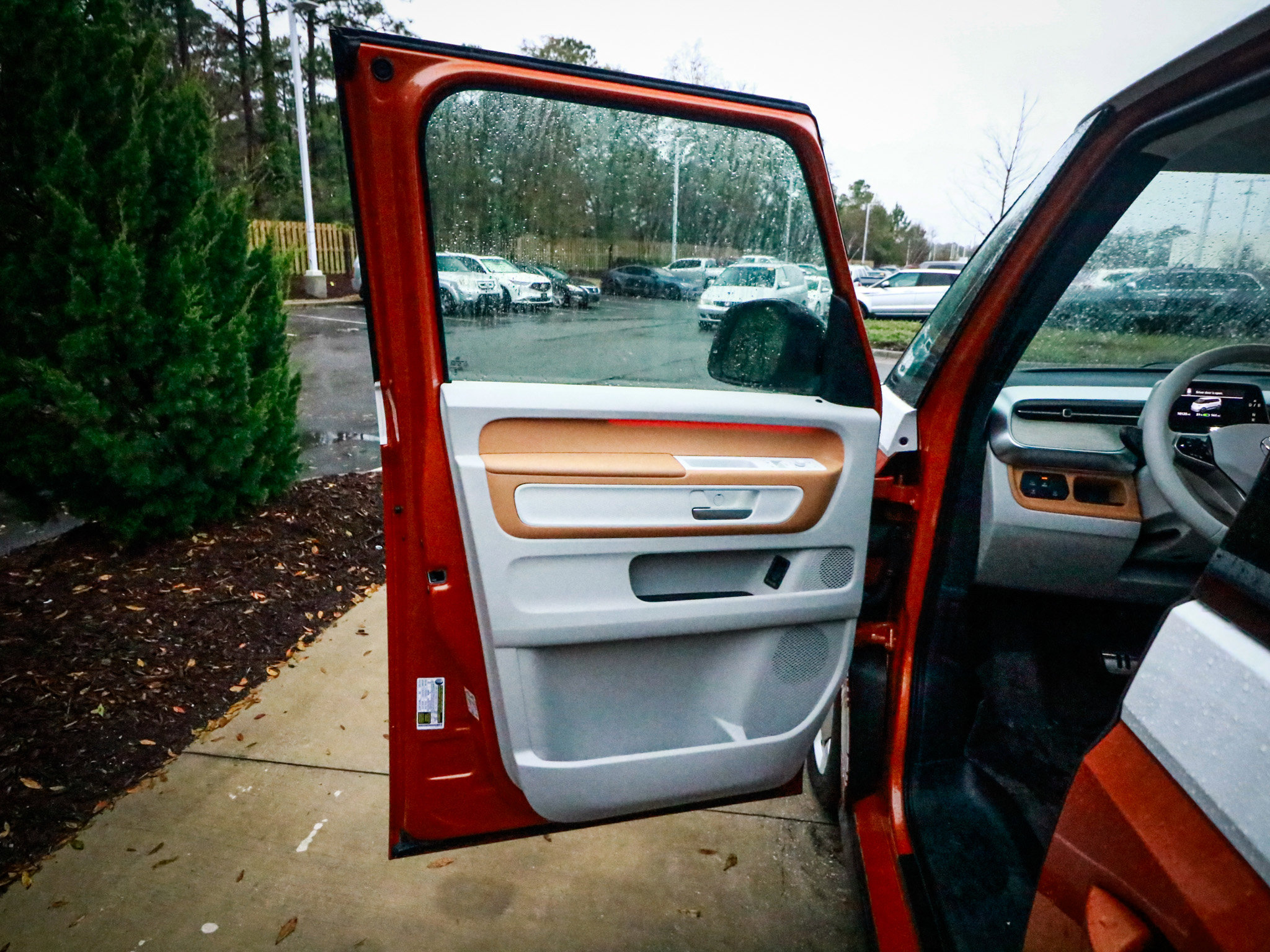 Used 2025 Volkswagen ID. Buzz 1st Edition image 14