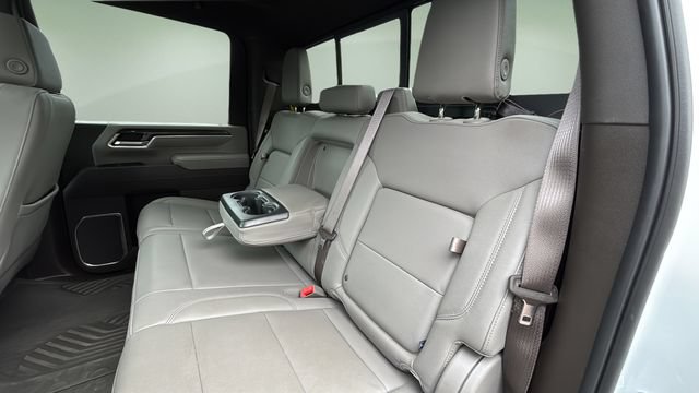 Used 2025 Chevrolet Silverado 2500 LTZ w/ LTZ Premium Package AWD/4WD image 20