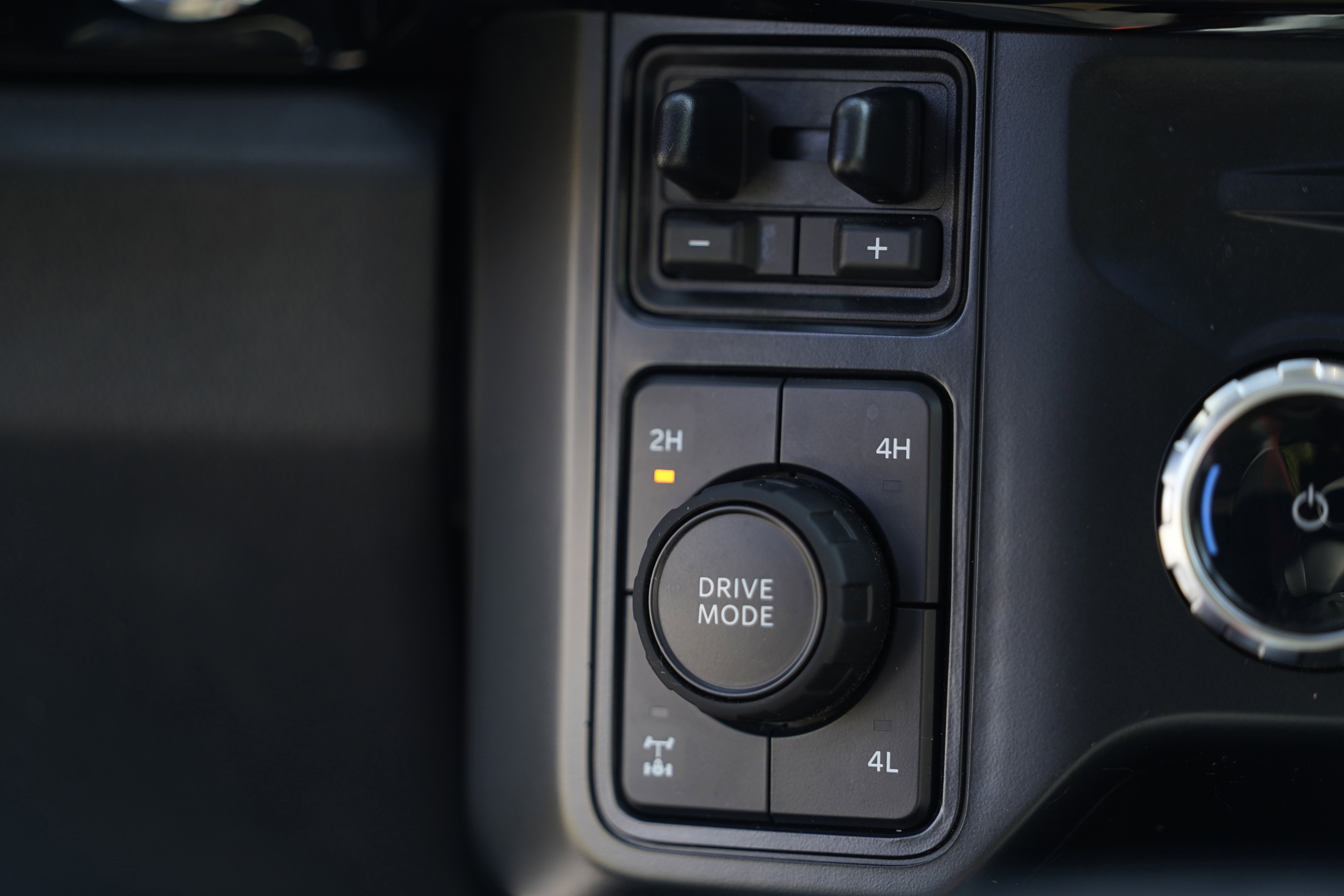 Used 2023 Ford F250 Lariat w/ Lariat Ultimate Package image 36