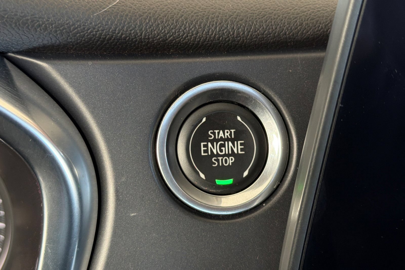 Used 2023 Chevrolet Blazer LT w/ Midnight/Sport Edition FWD image 25