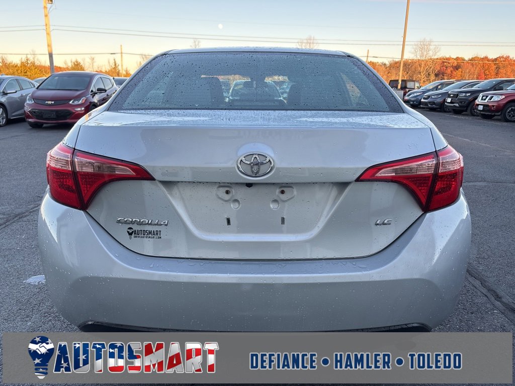 Used 2018 Toyota Corolla LE image 4