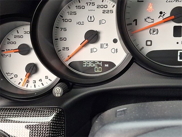 Used 2015 Porsche 911 Turbo image 21