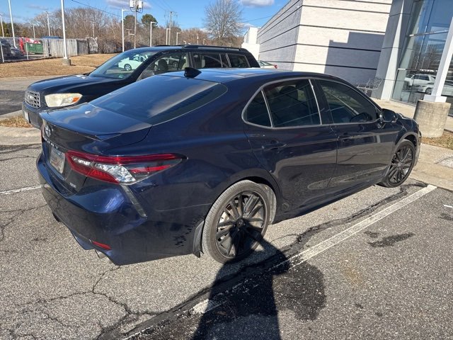 Used 2022 Toyota Camry XSE image 3