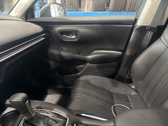 Used 2024 Honda HR-V EX-L image 5