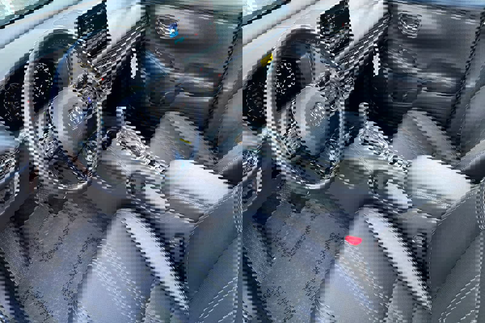 Used 2025 Honda HR-V EX-L image 13