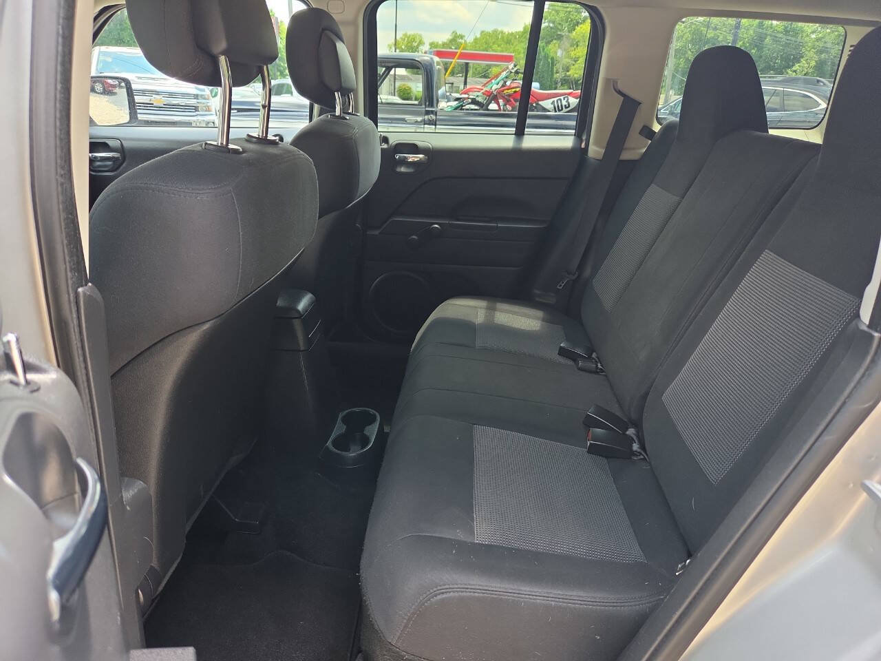 Used 2012 Jeep Patriot Sport w/ Tire & Wheel Group AWD/4WD image 11