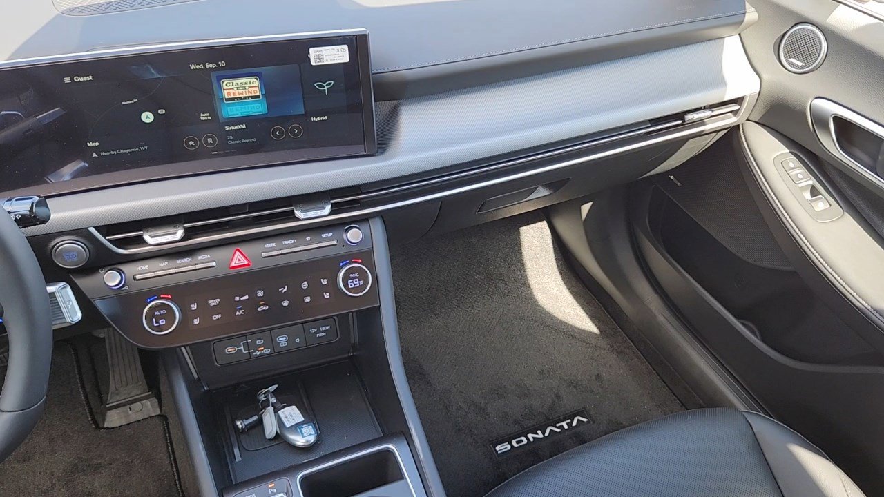 New 2025 Hyundai Sonata Limited image 6