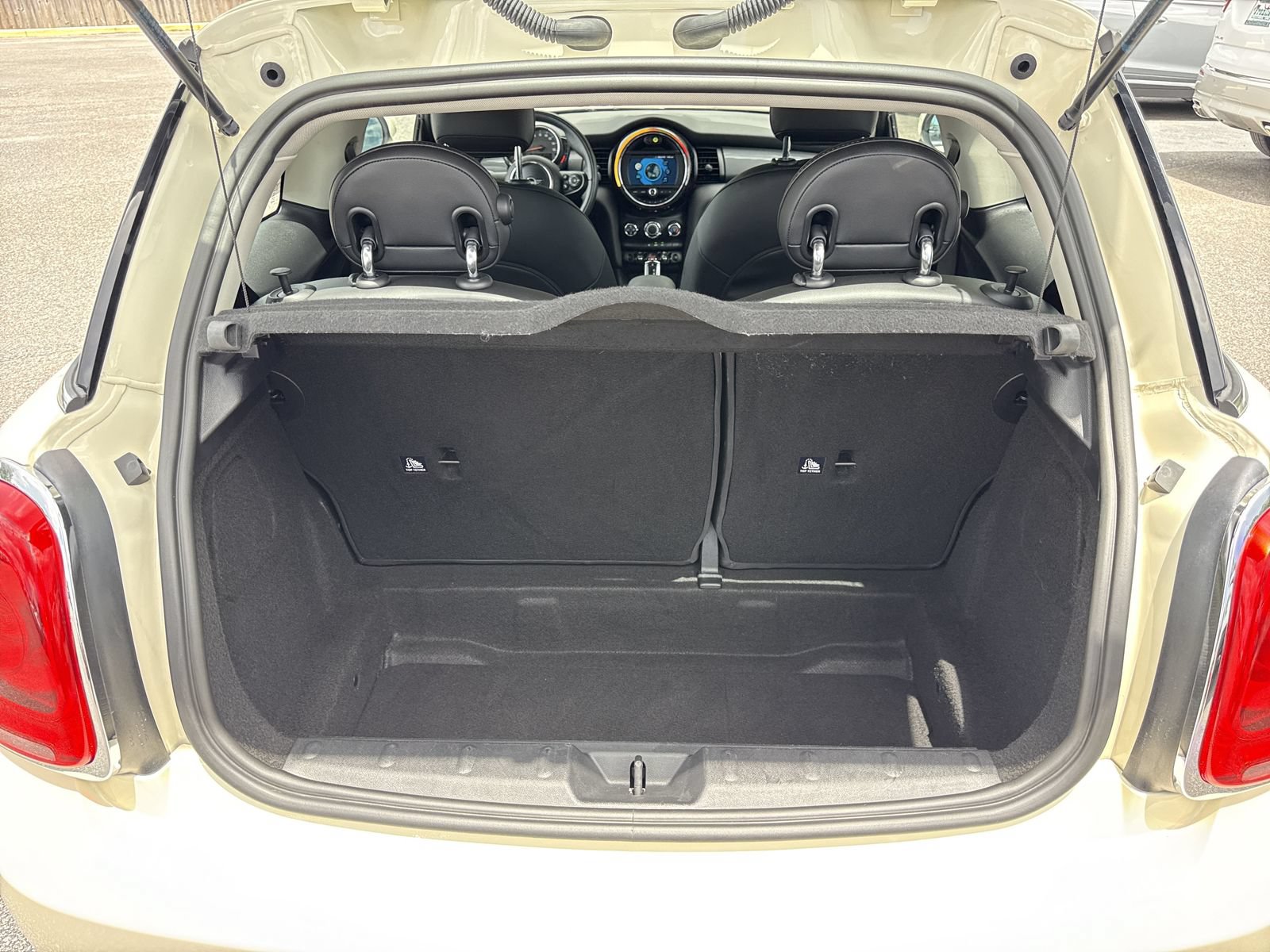 Used 2021 MINI Cooper 2-Door Hardtop FWD image 27