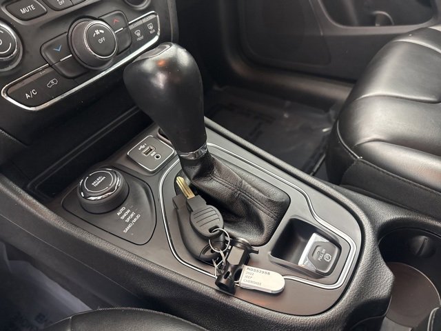 Used 2022 Jeep Cherokee Latitude image 27