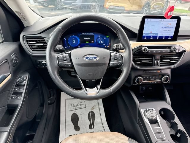 Used 2022 Ford Escape Titanium w/ Titanium Premium Package FWD image 14