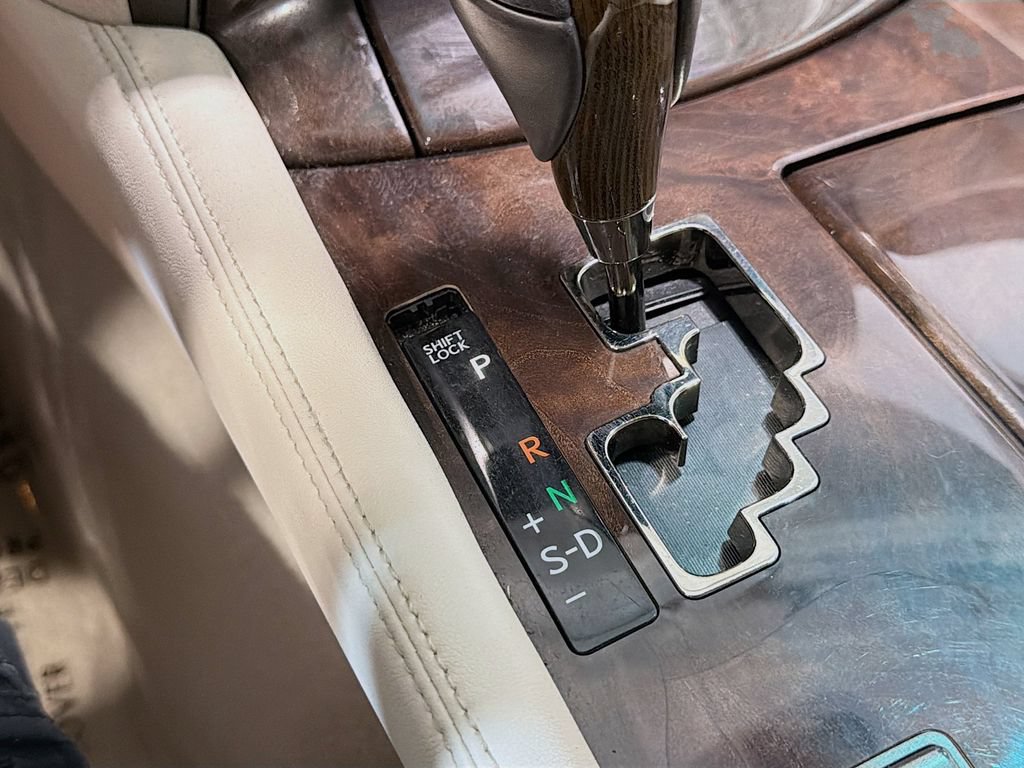 Used 2008 Lexus LS 460 RWD image 19