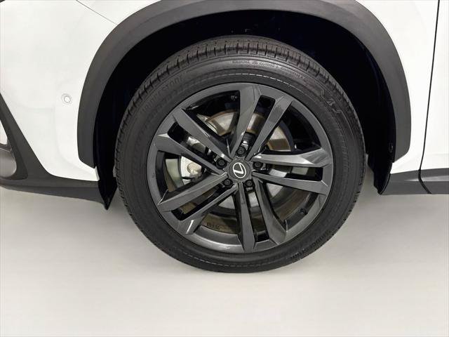Certified 2026 Lexus NX 450h+ AWD w/ Accessory Package (2T) image 30