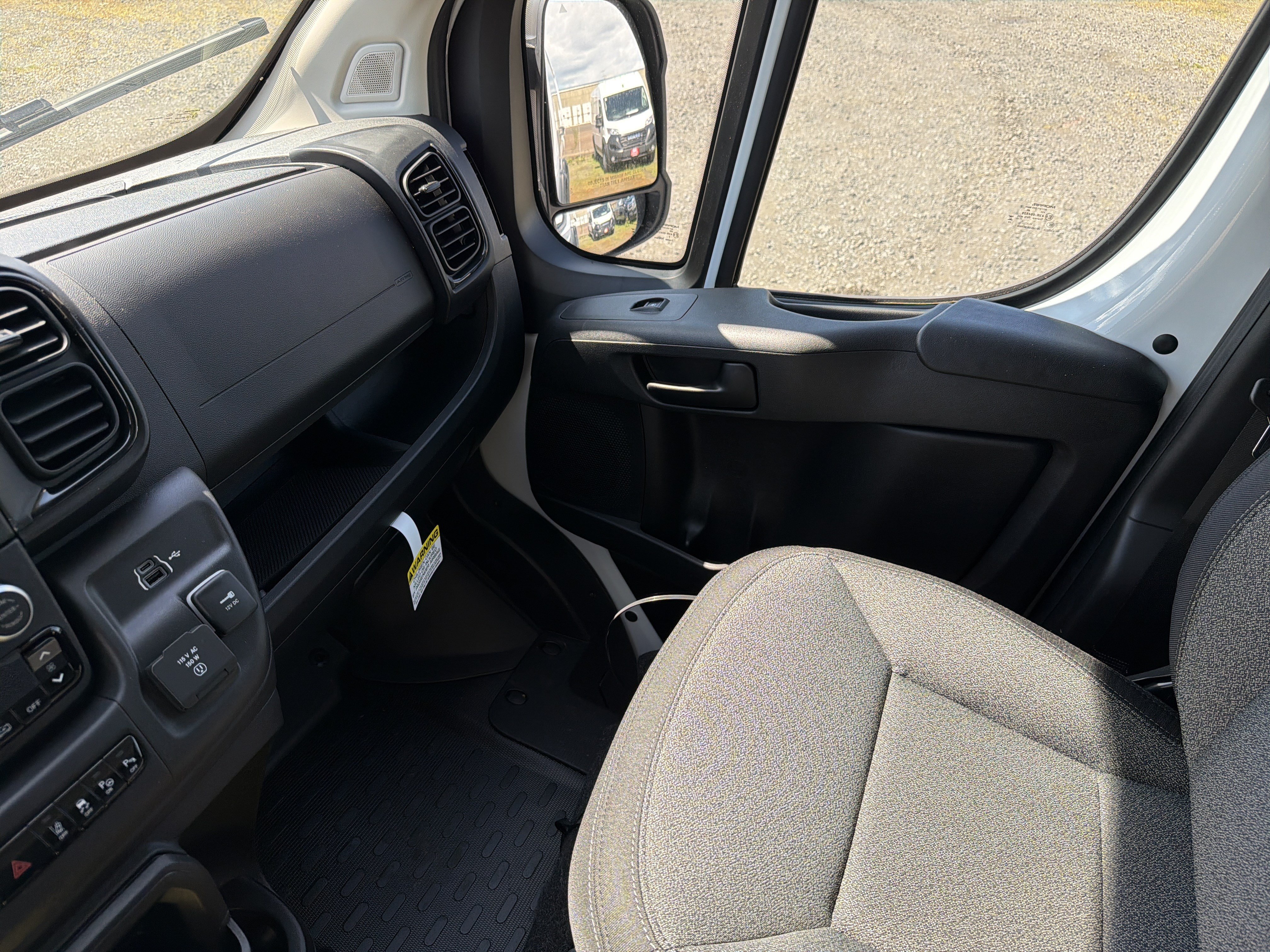 New 2026 RAM ProMaster 2500 w/ Advanced Safety Group FWD image 25