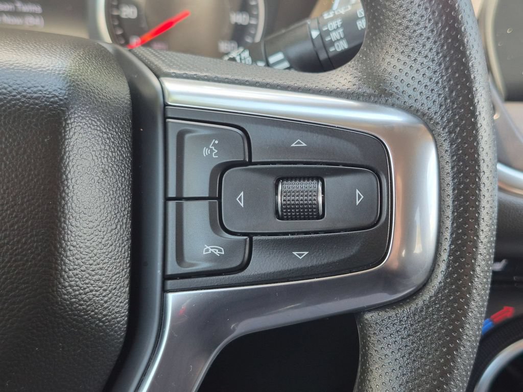 Used 2025 Chevrolet Blazer LT FWD image 22