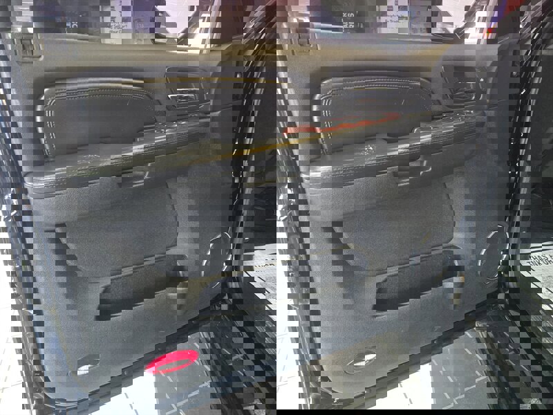 Used 2009 Cadillac Escalade EXT image 7